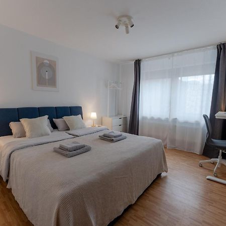 Stadtkern - Kingsize - 24H Check In - Arbeitsplatz - Nespresso - Vollausgestattet Essen Exterior foto