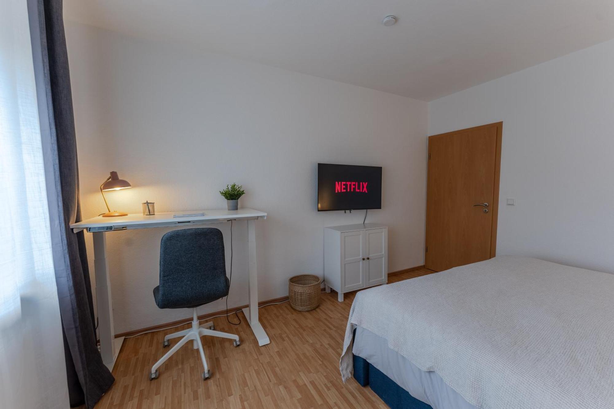 Stadtkern - Kingsize - 24H Check In - Arbeitsplatz - Nespresso - Vollausgestattet Essen Exterior foto